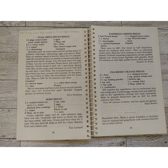 Wall Drug Store Cafe COOKBOOK South Dakota VTG 1980s Souvenir Pecan Rolls Recipe - Picture 8 of 11